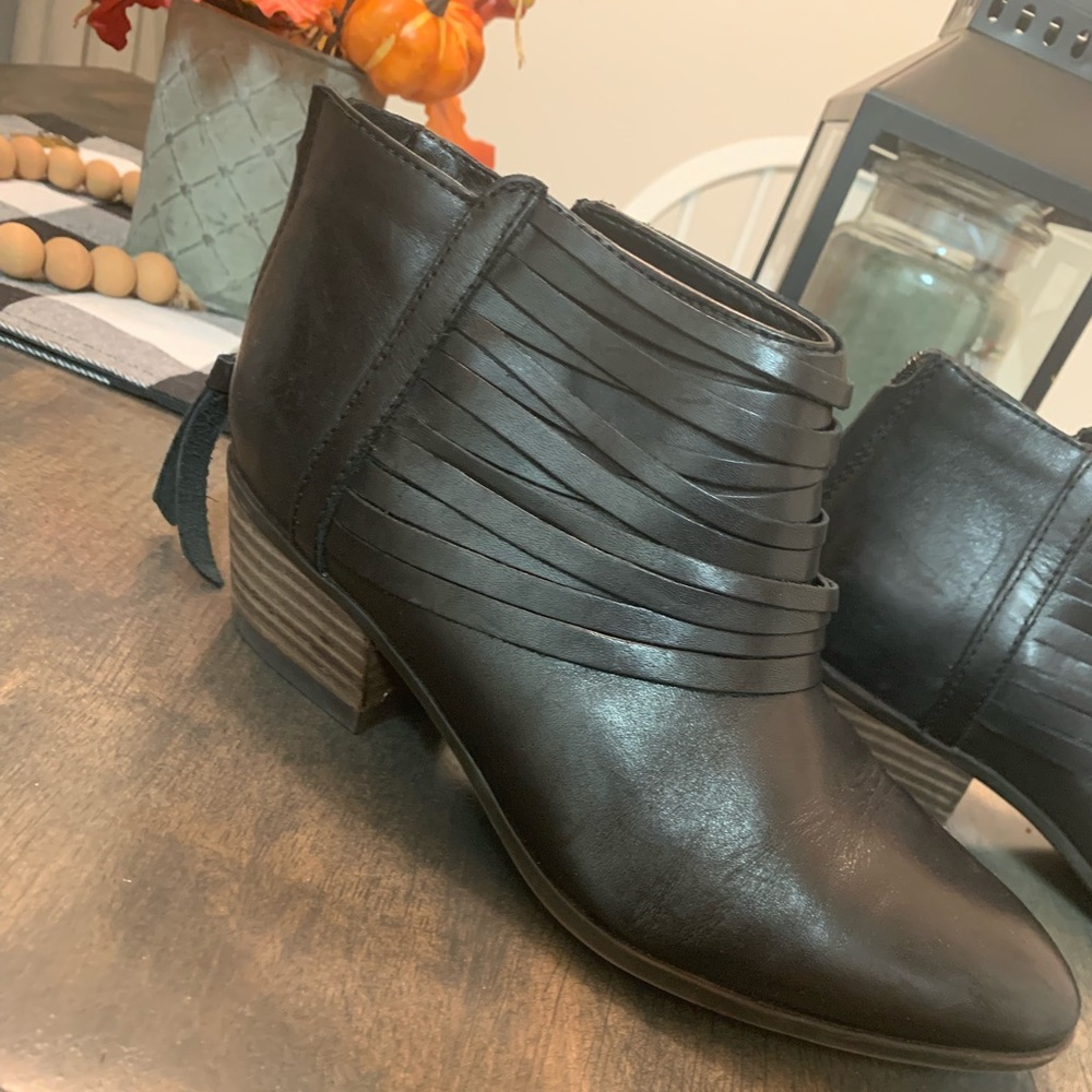 Clark’s black fall booties